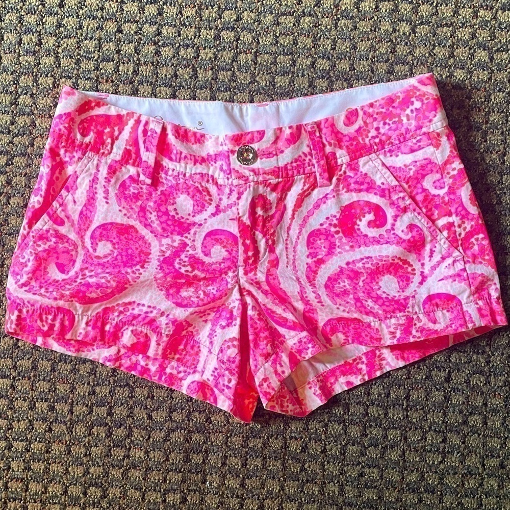 Lilly Pulitzer Size 2 The Walsh Short Pink Swirl